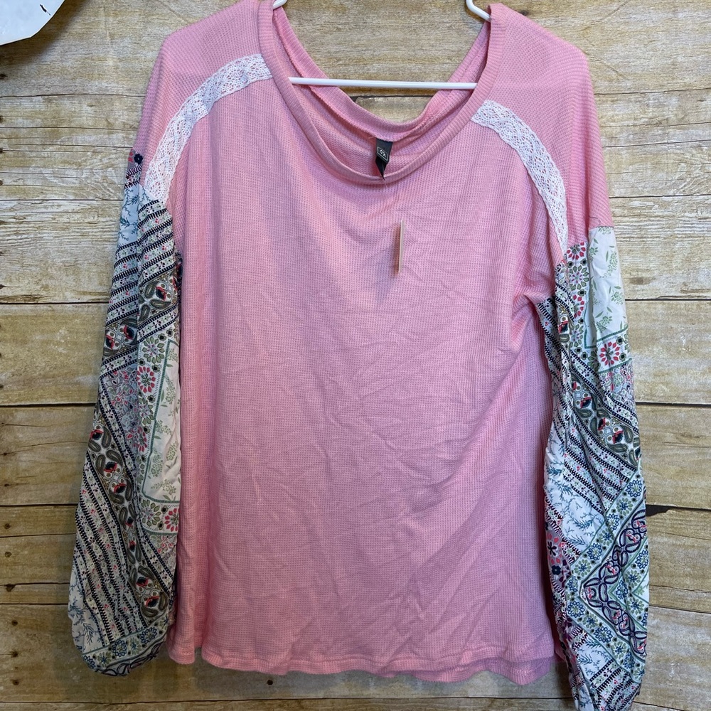 New Alya long sleeve shirt from Francesca’s 🛍